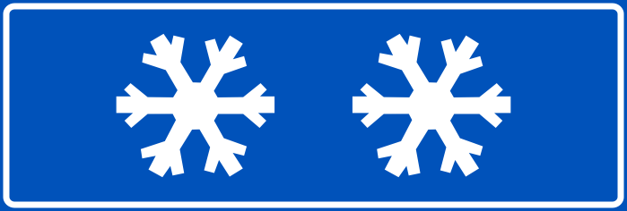 Strada sdrucciolevole per ghiaccio Strada sdrucciolevole per ghiaccio